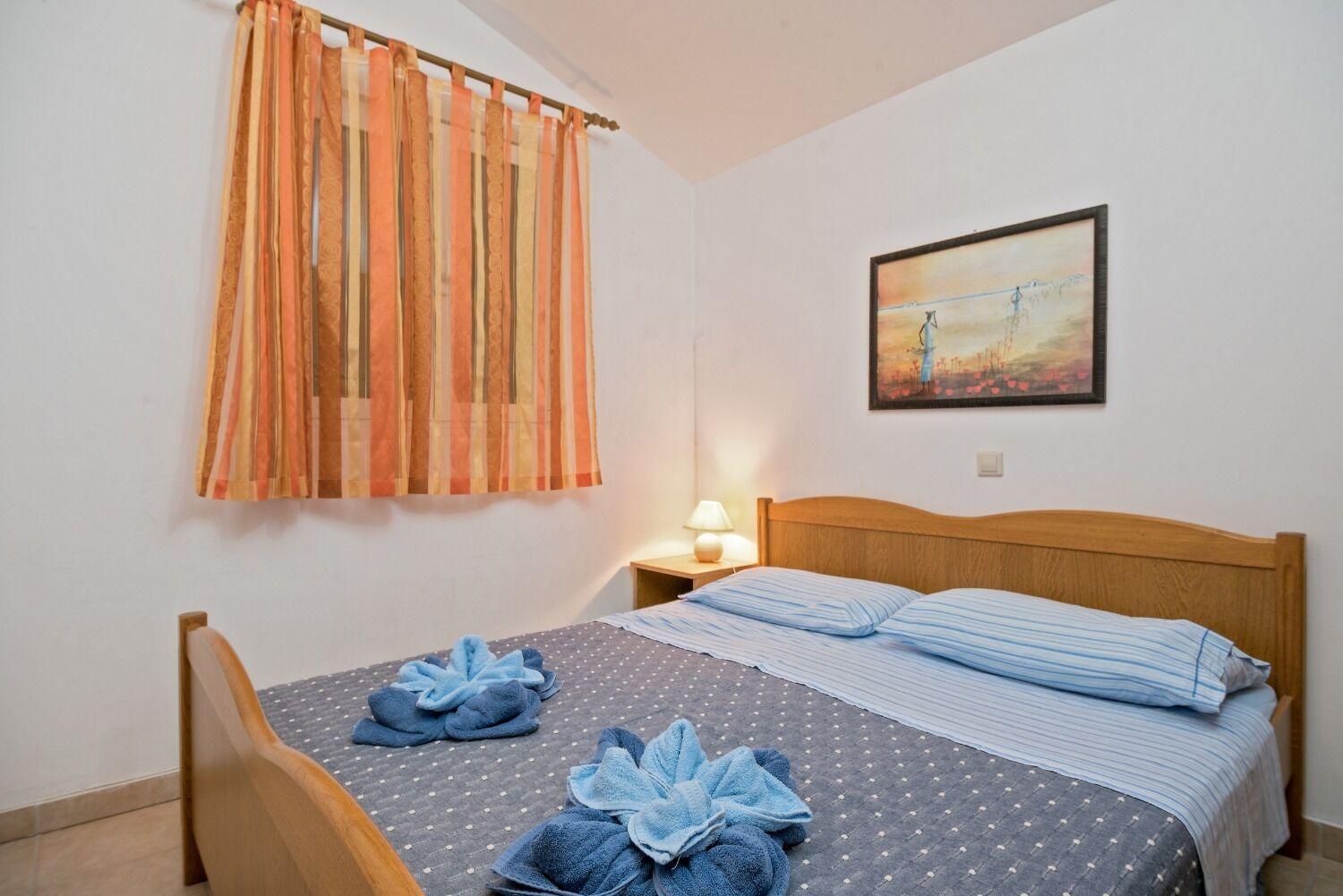 Apartments Bisernica-With Pool Ražanj Eksteriør bilde