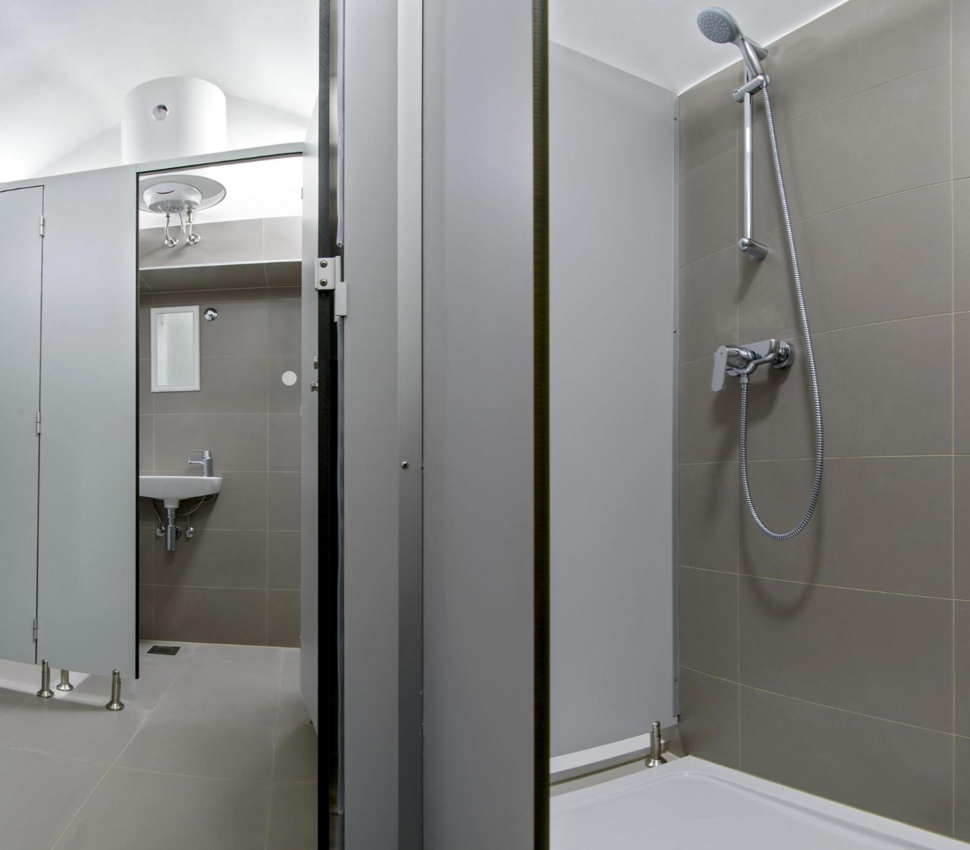 Apartments Bisernica-With Pool Ražanj Eksteriør bilde